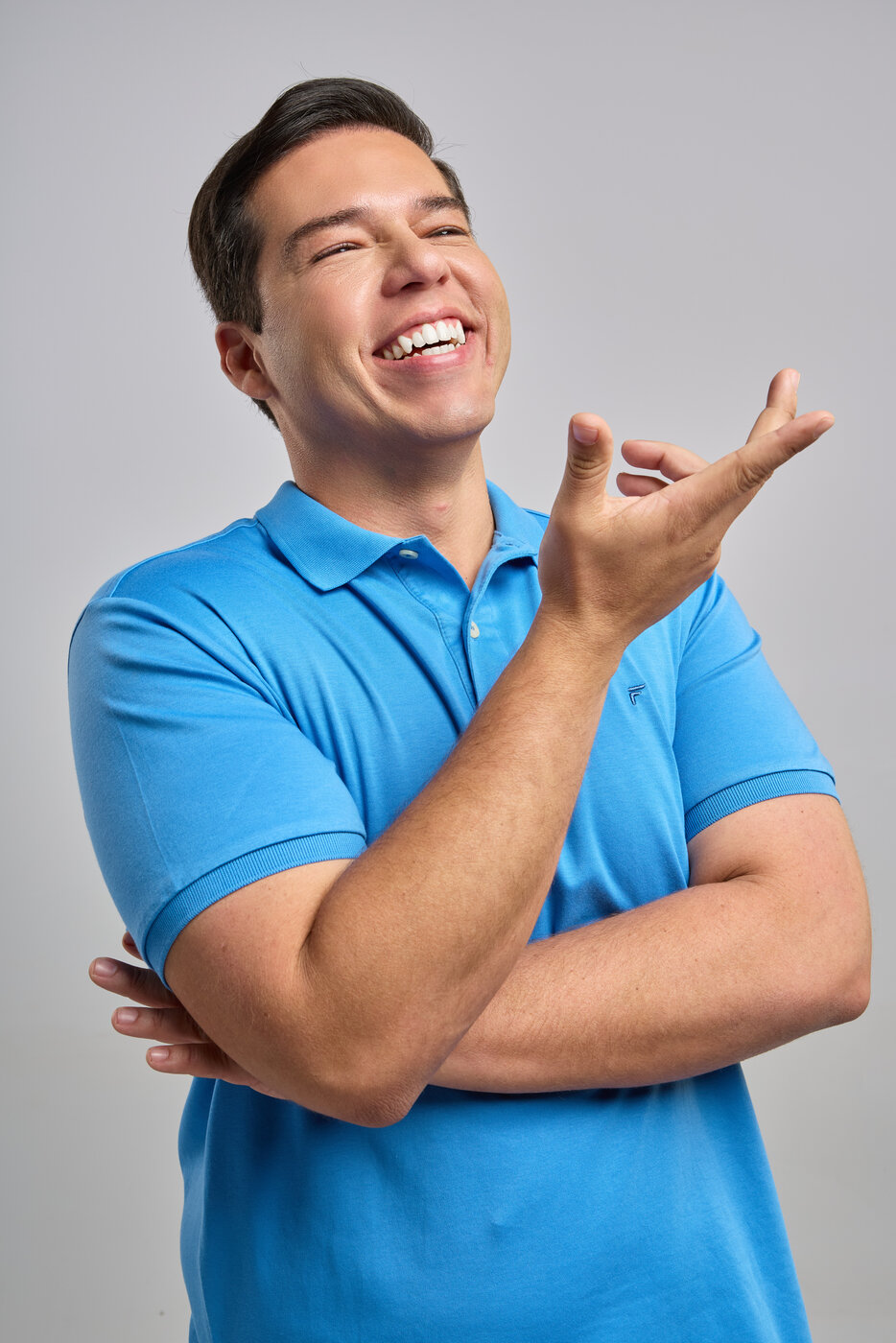 Túlio Arruda sorrindo